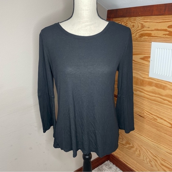 Old Navy Black Rib Knit Bell Sleeve Crewneck Top Shirt Medium - Picture 2 of 8